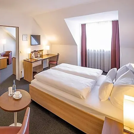 Hotel Christkoenigshaus 2*