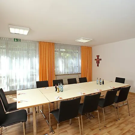 Christkoenigshaus Hotel 2*
