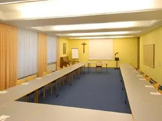 Hotel Christkoenigshaus 2*