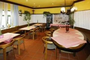 Hotel Christkönigshaus 2*